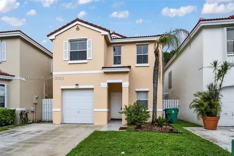 11225 Sunview Way, Hollywood, FL 33026