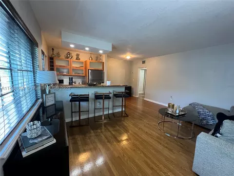 1220 Alton Rd #205, Miami Beach, FL 33139
