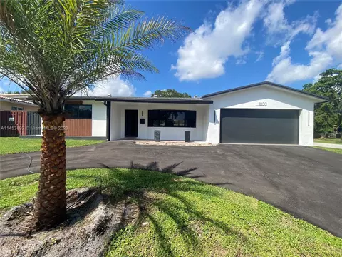 1830 N 51st Ave, Hollywood, FL 33021