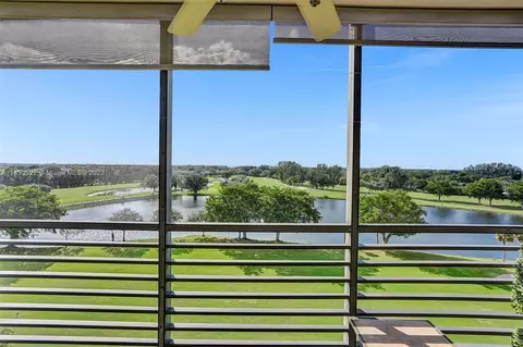 900 Saint Charles Pl #PH4, Pembroke Pines, FL 33026