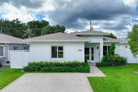 6314 Dawson St, Hollywood, FL 33023