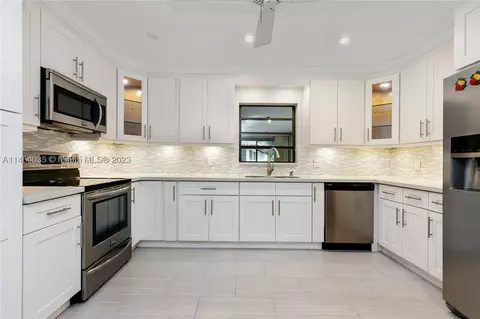 7915 Hibiscus Way #40, Tamarac, FL 33321