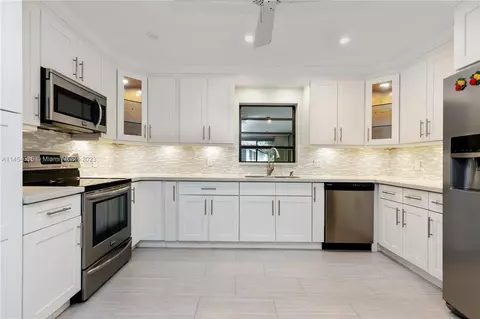 7915 Hibiscus Way #40, Tamarac, FL 33321