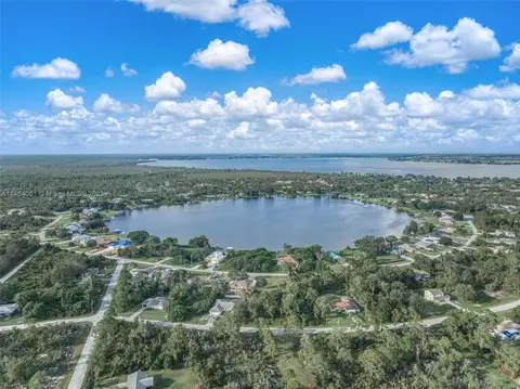 230 Marlin St NW, Lake Placid, FL 33852