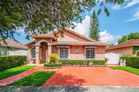 8985 NW 144th Ter, Miami Lakes, FL 33018