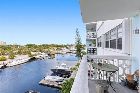13155 Ixora Ct #409, North Miami, FL 33181