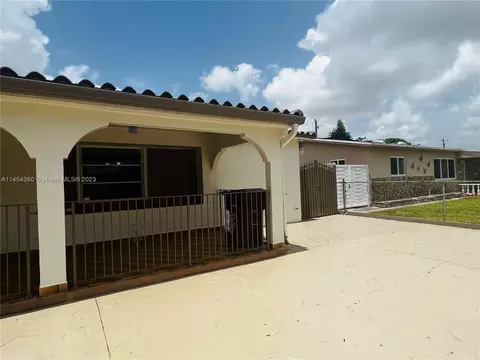 1380 W 5th Ct, Hialeah, FL 33010 photo 4