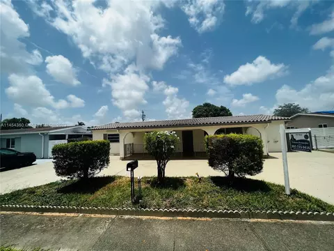 1380 W 5th Ct, Hialeah, FL 33010 photo 3