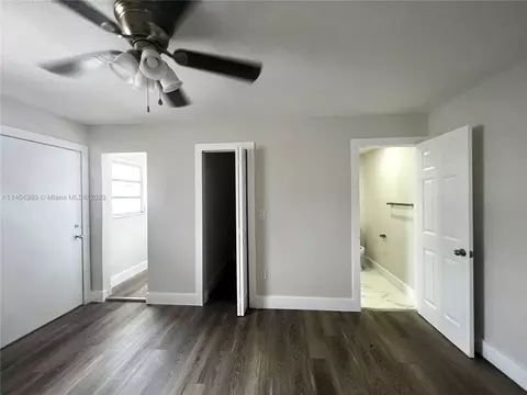 1380 W 5th Ct, Hialeah, FL 33010 photo 20