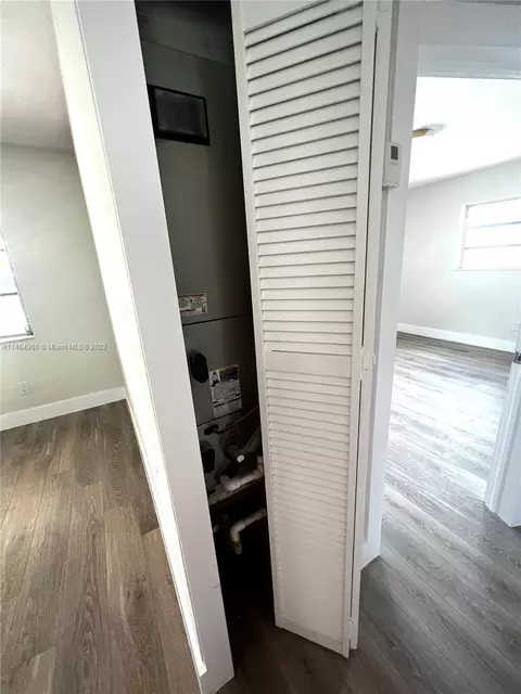 1380 W 5th Ct, Hialeah, FL 33010 photo 23