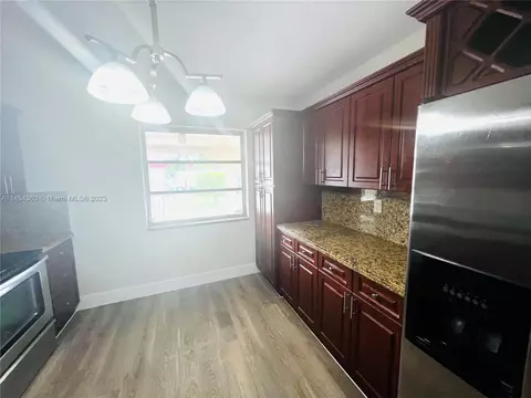 1380 W 5th Ct, Hialeah, FL 33010 photo 12