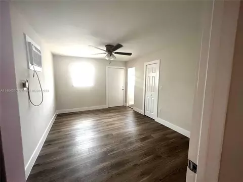 1380 W 5th Ct, Hialeah, FL 33010 photo 21
