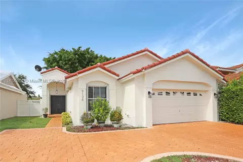 9126 SW 143rd Ave, Miami, FL 33186