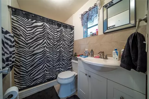 Other - 925 E 29th St, Hialeah, FL 33013 photo 8 of 13