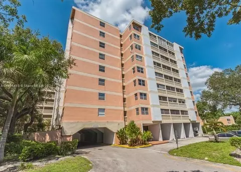 3301 Spanish Moss Ter #802, Lauderhill, FL 33319