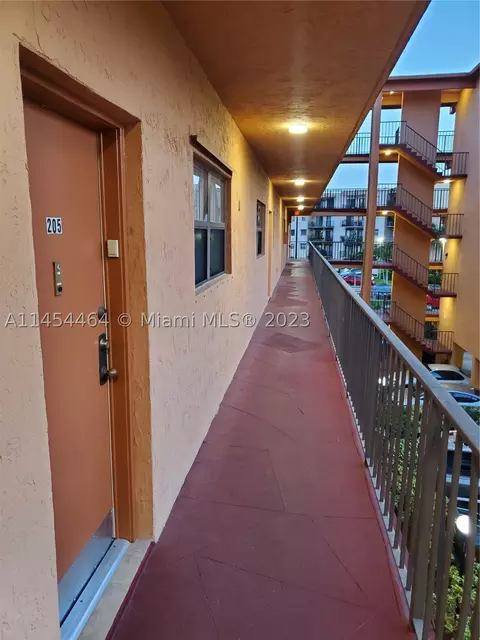 Undisclosed, Hialeah, FL 33012 photo 7