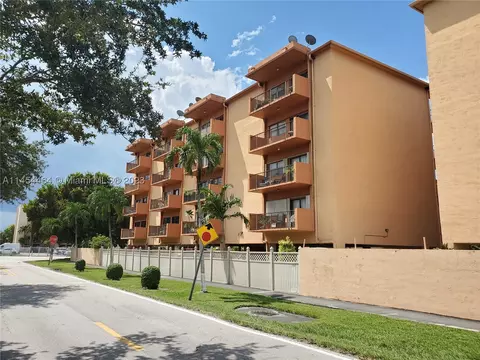 Undisclosed, Hialeah, FL 33012 photo 2
