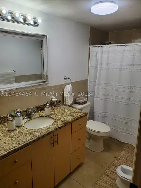 Undisclosed, Hialeah, FL 33012 photo 14