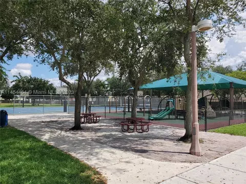 Undisclosed, Hialeah, FL 33012 photo 21