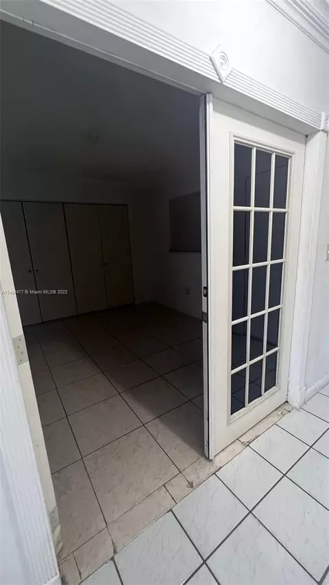Undisclosed, Hialeah, FL 33012 photo 16