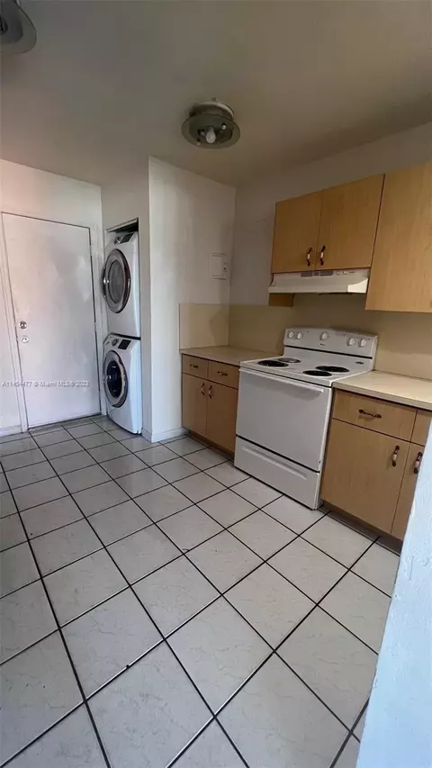 Undisclosed, Hialeah, FL 33012 photo 10