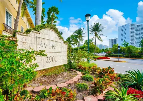 2801 NE 185th St #704, Aventura, FL 33180
