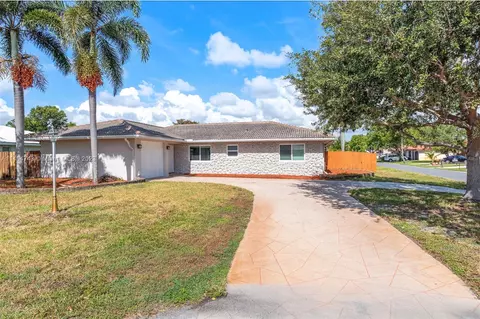 2511 SW 14th St, Boynton Beach, FL 33426