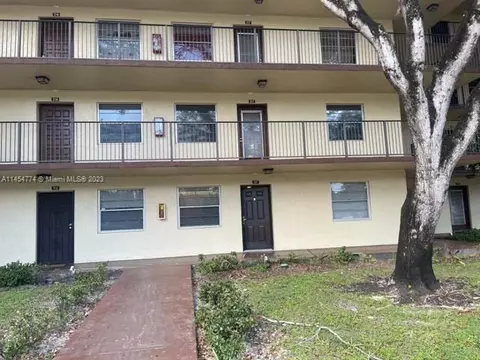 3161 NW 47th Ter #117, Lauderdale Lakes, FL 33319