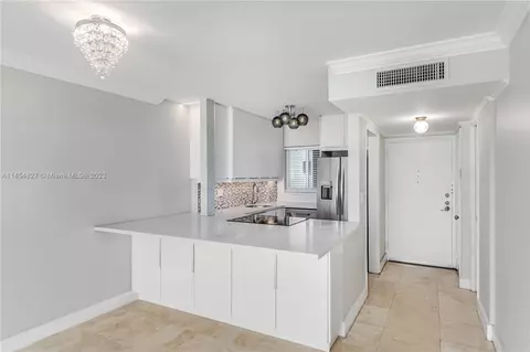 1345 Lincoln Rd #604, Miami Beach, FL 33139