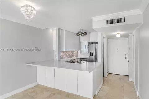 1345 Lincoln Rd #604, Miami Beach, FL 33139