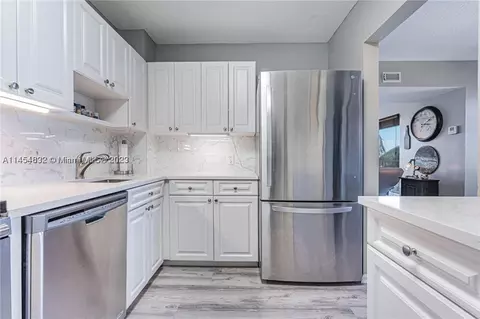 1625 SE 10th Ave #402, Fort Lauderdale, FL 33316