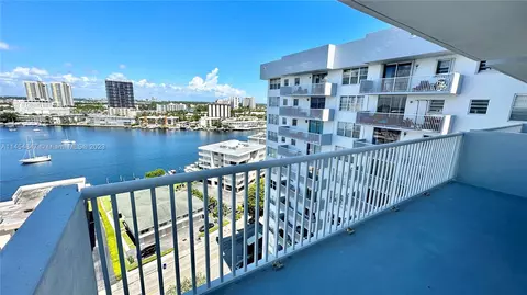 137 Golden Isles Dr #1510, Hallandale Beach, FL 33009