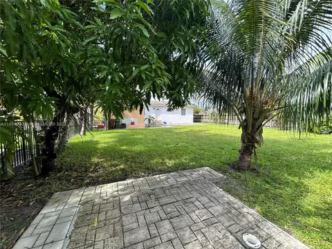 20 E 60th St, Hialeah, FL 33013 photo 12