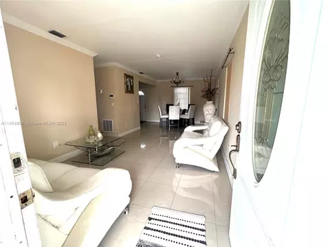 20 E 60th St, Hialeah, FL 33013 photo 3