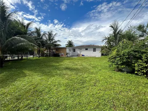 20 E 60th St, Hialeah, FL 33013 photo 11