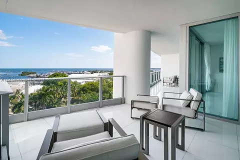 2627 S Bayshore Dr #1105, Miami, FL 33133
