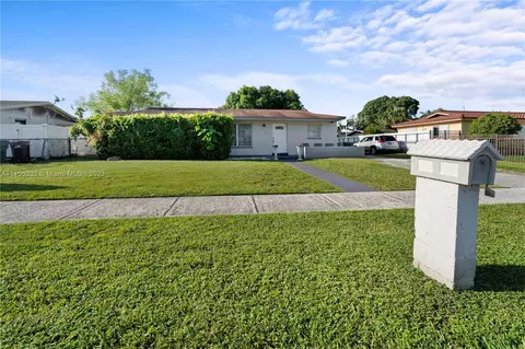 3756 NW 205th St, Miami Gardens, FL 33055