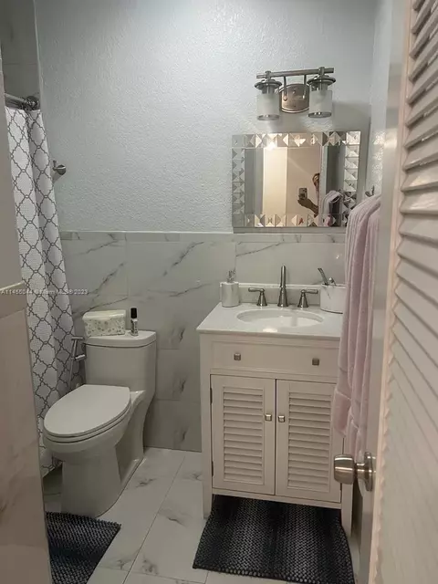 6870 W 2nd Ln #6870, Hialeah, FL 33014 photo 68