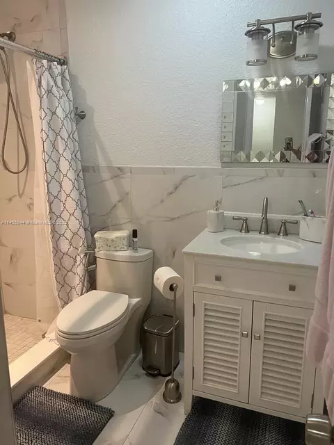 6870 W 2nd Ln #6870, Hialeah, FL 33014 photo 48