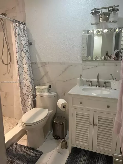 6870 W 2nd Ln #6870, Hialeah, FL 33014 photo 49