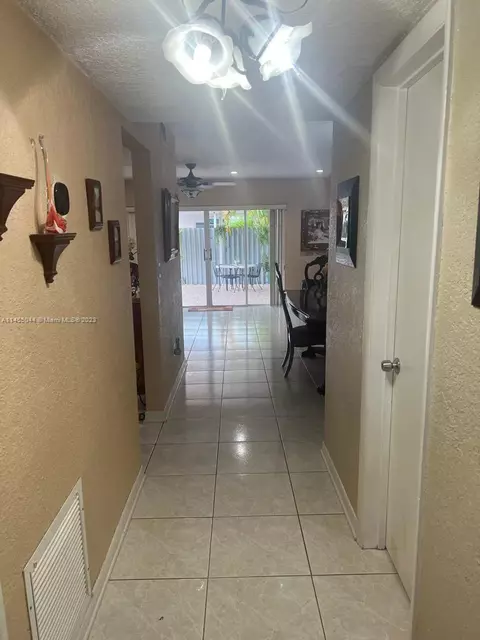 6870 W 2nd Ln #6870, Hialeah, FL 33014 photo 10