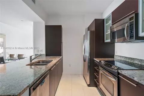 951 Brickell Ave #2705, Miami, FL 33131