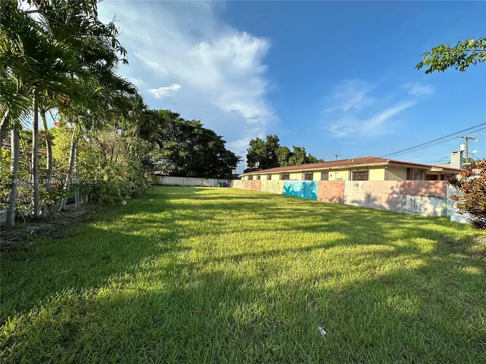  2741 SW 25th Ter, Miami, FL 33133 photo 2