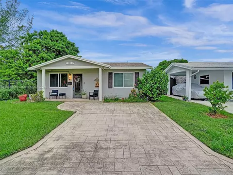 2805 NW 51st Pl, Tamarac, FL 33309