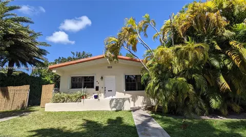 165 Hampton Ln, Key Biscayne, FL 33149