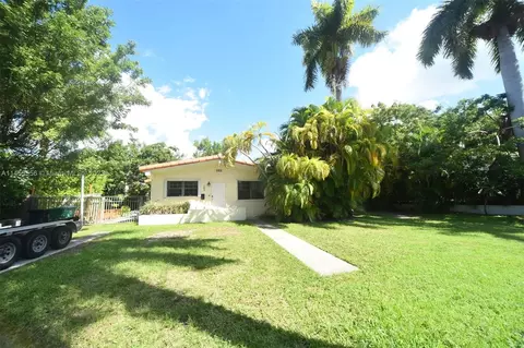 165 Hampton Ln, Key Biscayne, FL 33149 photo 2