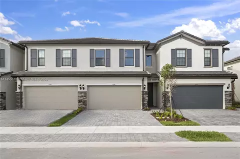 2181 S Appleton Cir S, Oakland Park, FL 33309