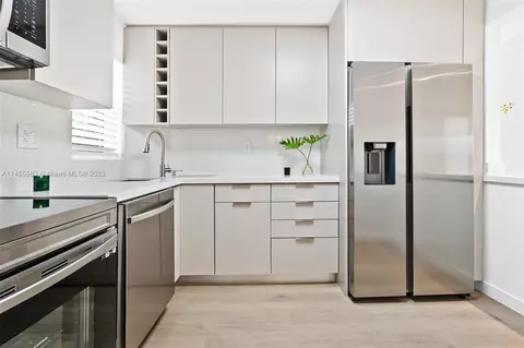 8900 Washington Blvd #304A, Pembroke Pines, FL 33025