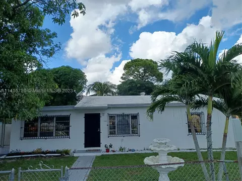 1011 Rutland St, Opa Locka, FL 33054