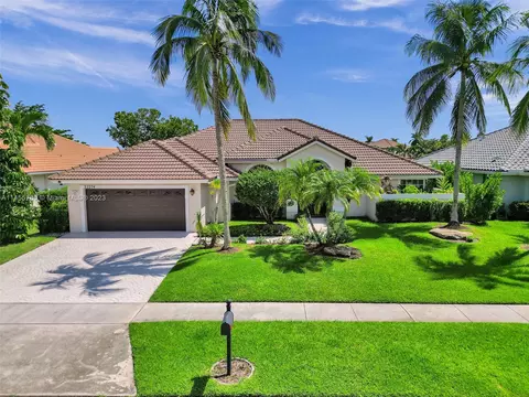 22274 Vista Lago Dr, Boca Raton, FL 33428